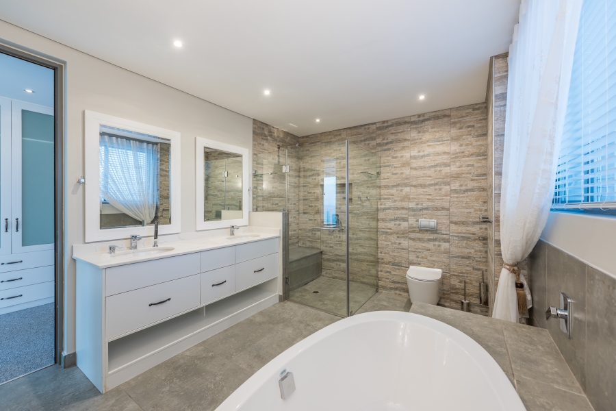 5 Bedroom Property for Sale in Pinnacle Point Golf Estate Western Cape